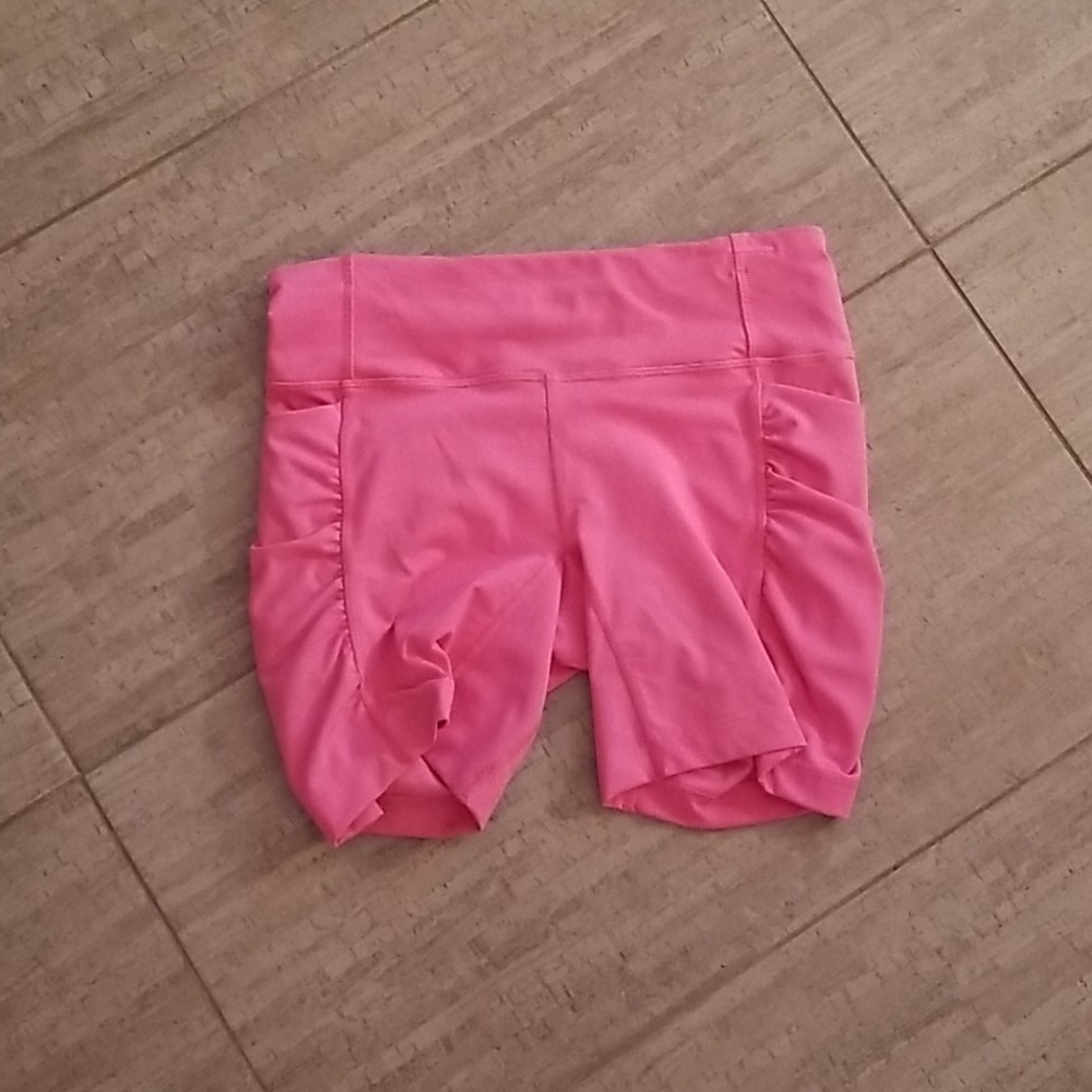 LULULEMON NEVER WORN BIKE SHORTS